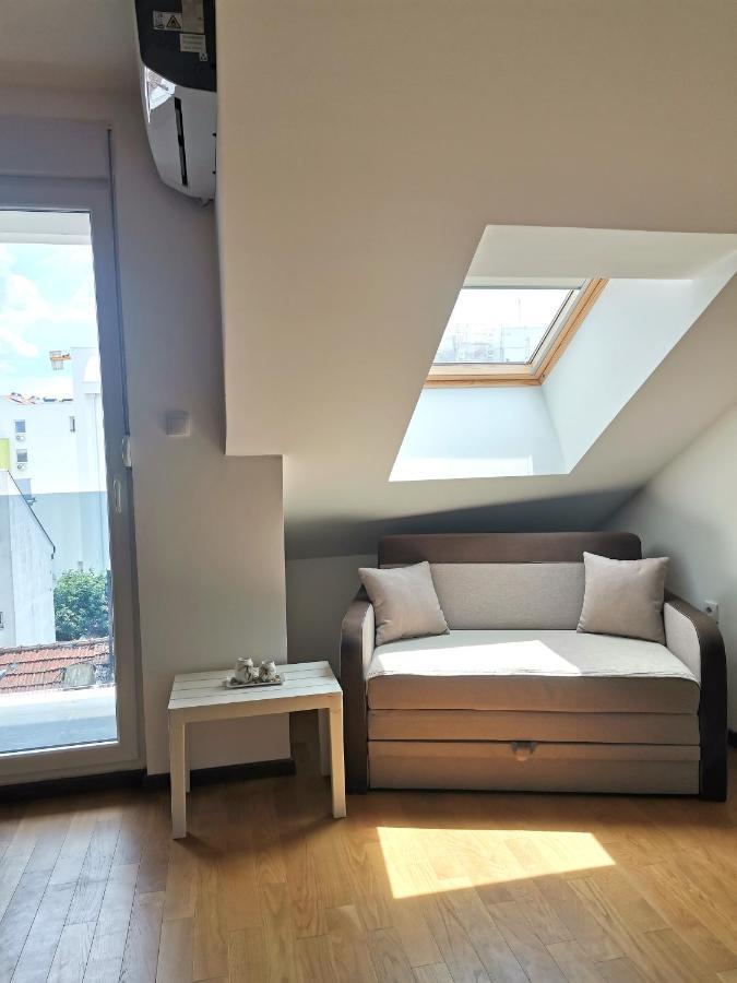 Stan Na Dan M Apartment Novi Sad Luaran gambar