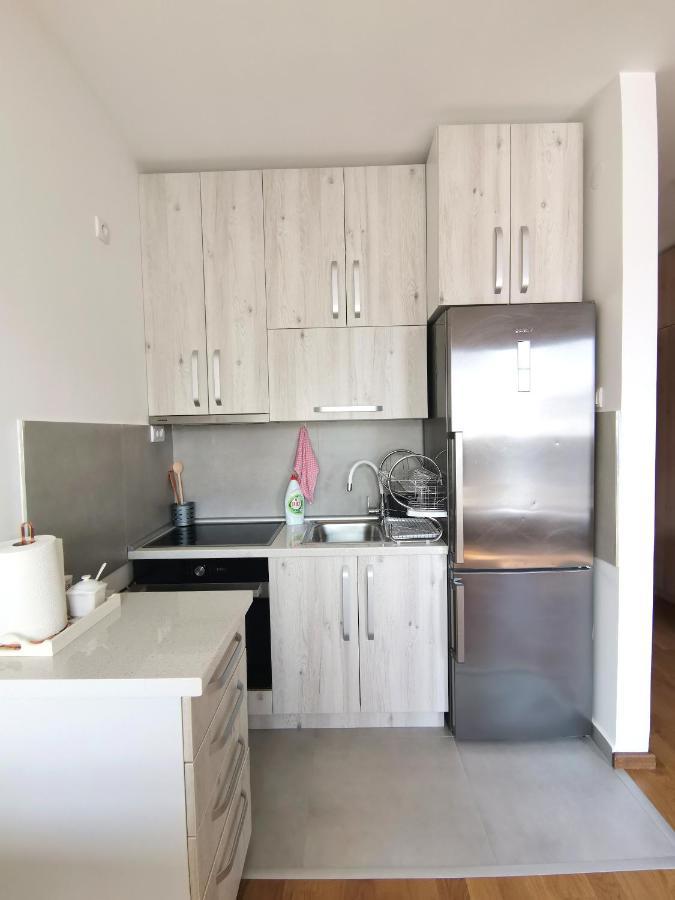Stan Na Dan M Apartment Novi Sad Luaran gambar