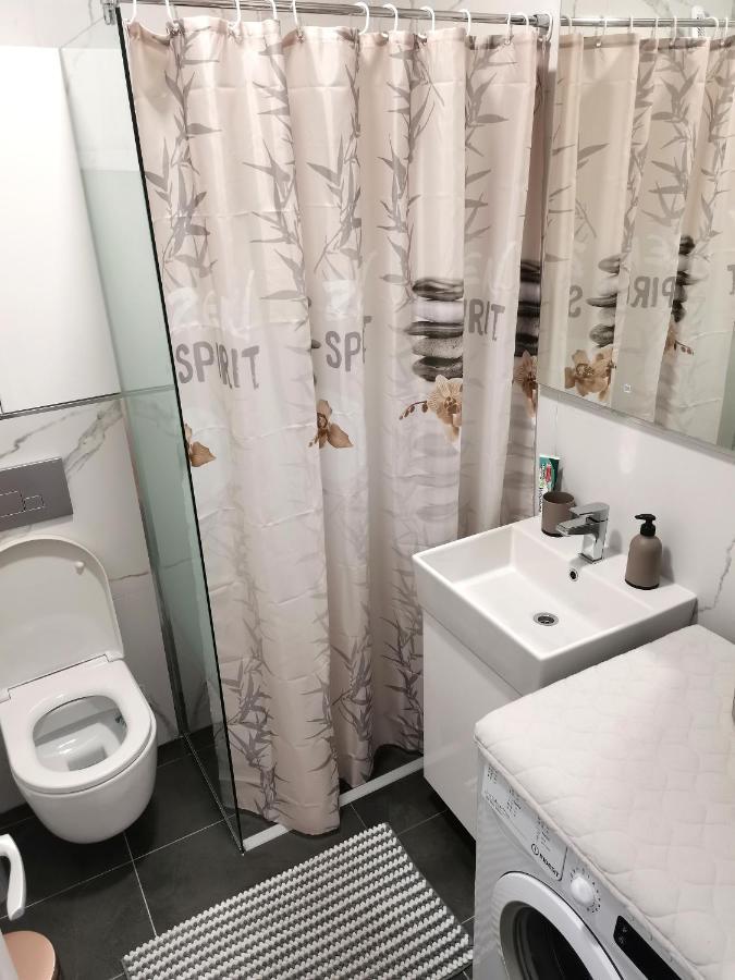 Stan Na Dan M Apartment Novi Sad Luaran gambar
