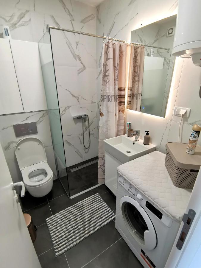 Stan Na Dan M Apartment Novi Sad Luaran gambar