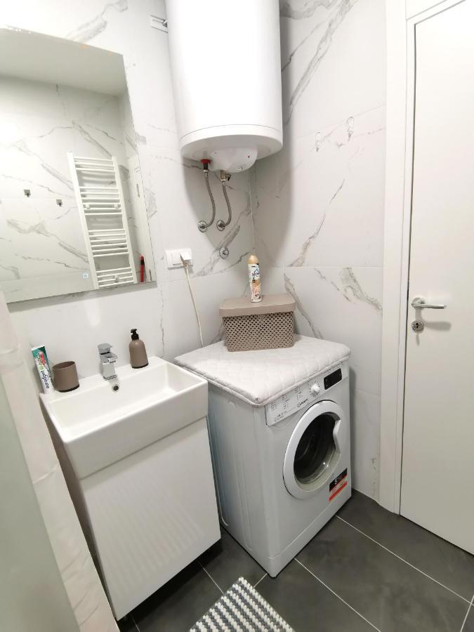 Stan Na Dan M Apartment Novi Sad Luaran gambar