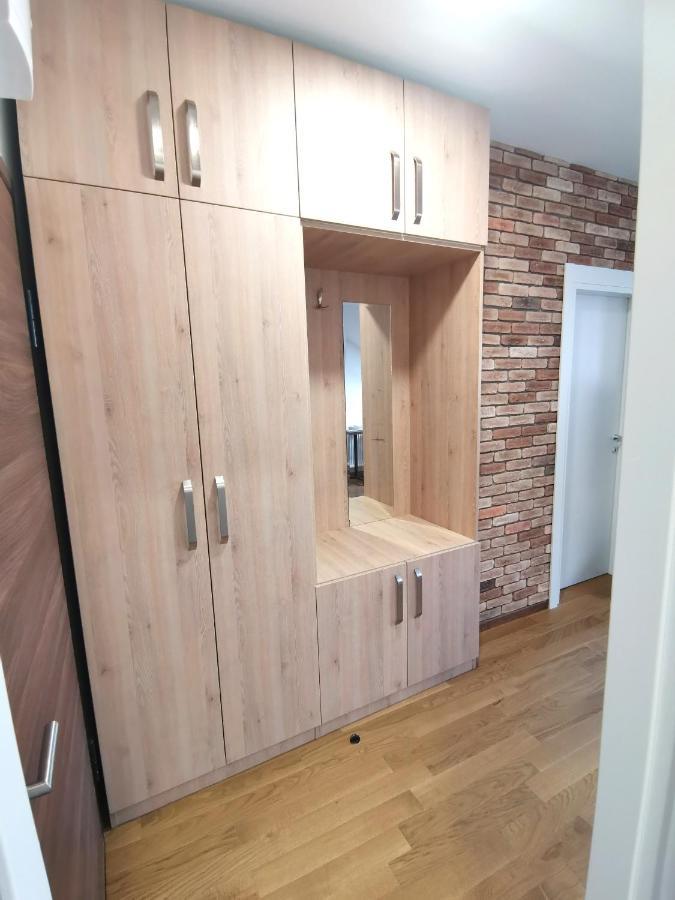 Stan Na Dan M Apartment Novi Sad Luaran gambar