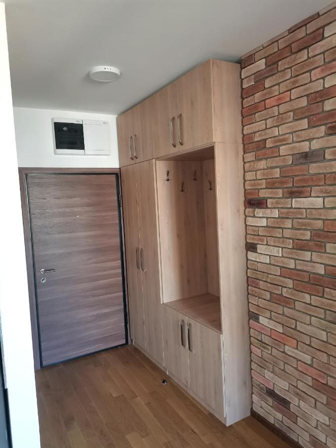 Stan Na Dan M Apartment Novi Sad Luaran gambar