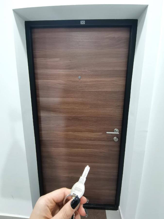 Stan Na Dan M Apartment Novi Sad Luaran gambar