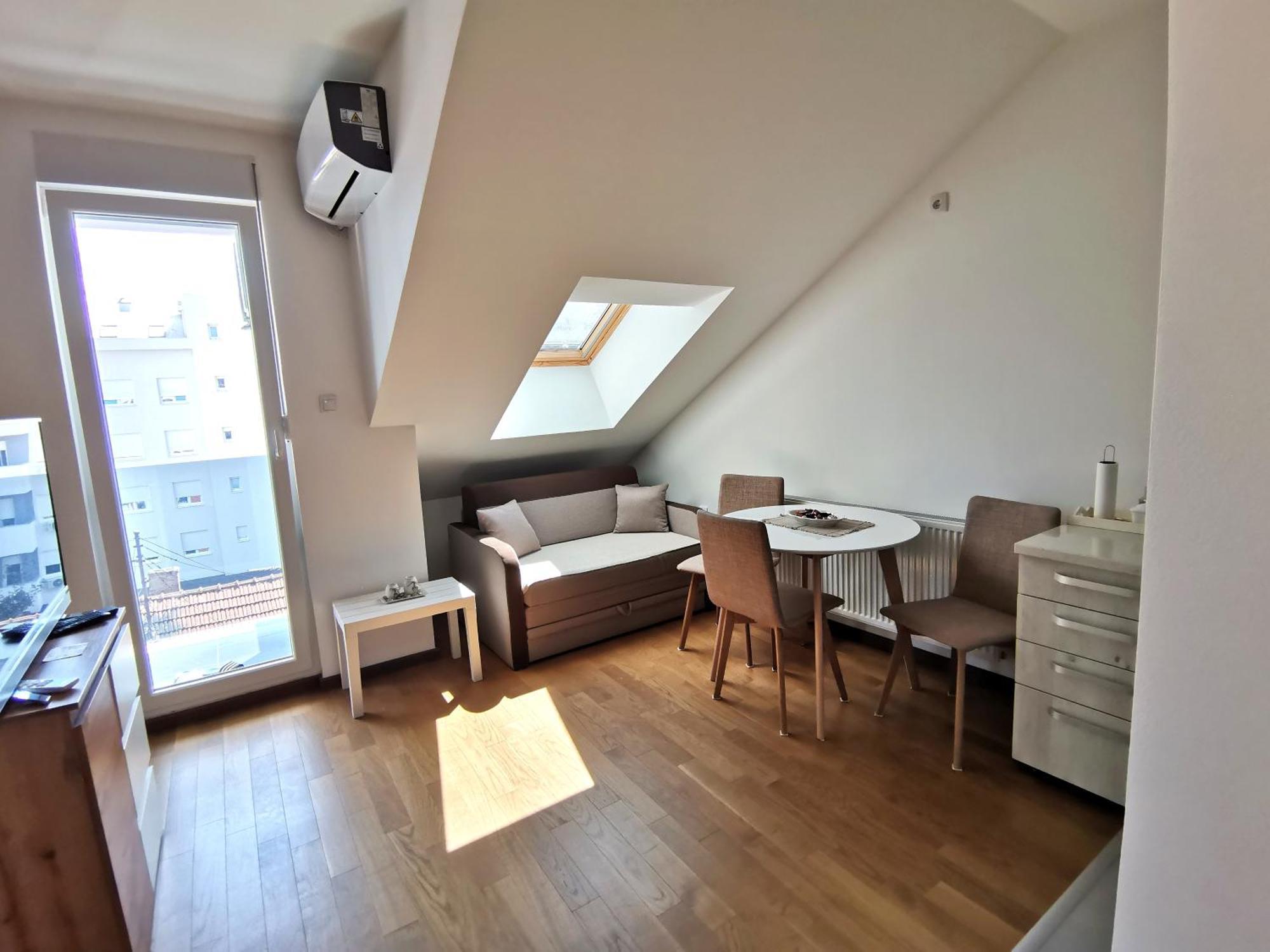 Stan Na Dan M Apartment Novi Sad Luaran gambar